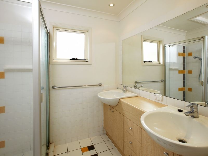 3/11 Indooroopilly Road, Taringa QLD 4068