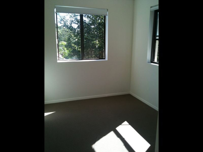 1/81 Armadale Street, St Lucia QLD 4067