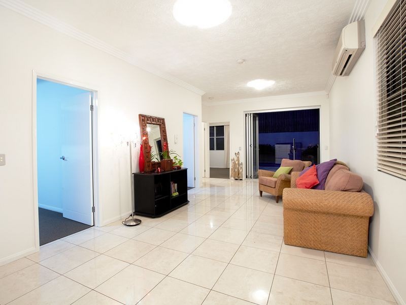 83 Oxford Terrace, Taringa QLD 4068