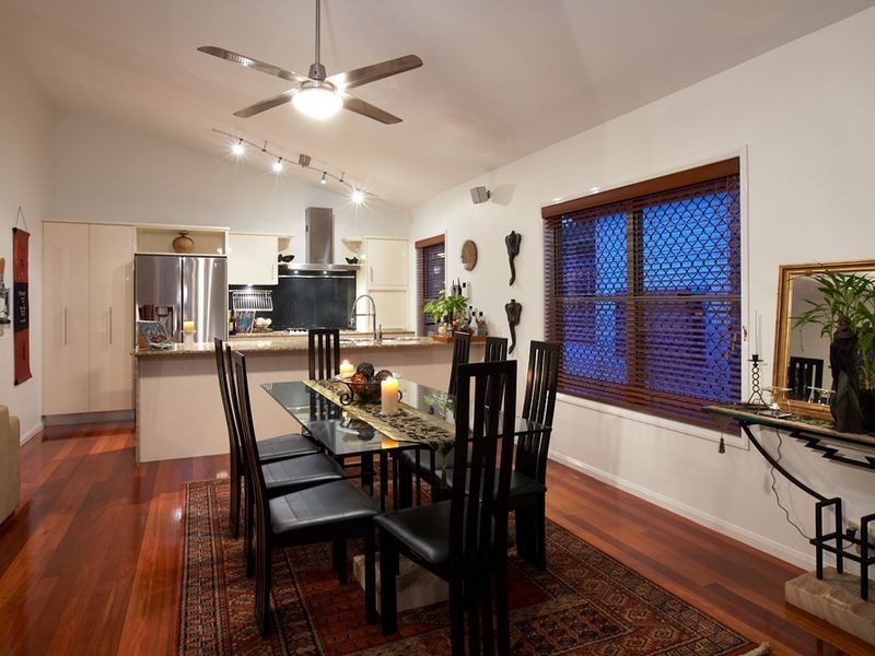 83 Oxford Terrace, Taringa QLD 4068