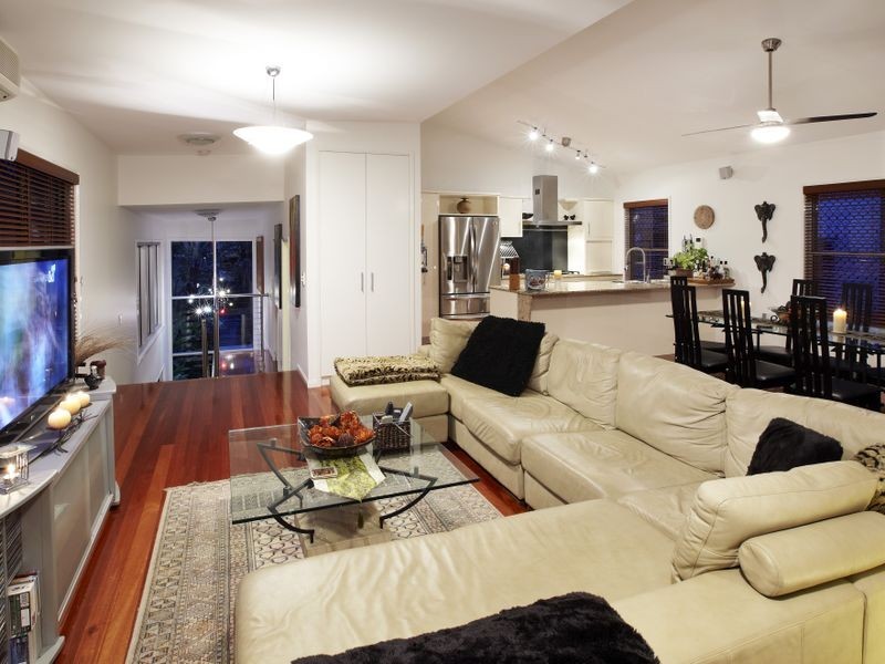 83 Oxford Terrace, Taringa QLD 4068