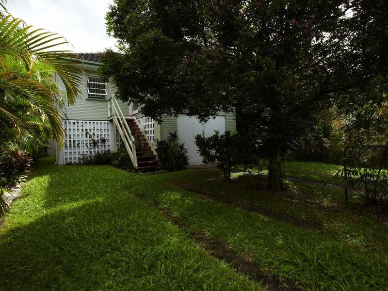 31 Essex Road, Indooroopilly QLD 4068