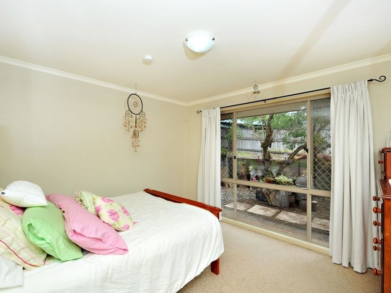 2 Lindesay Court, Sinnamon Park QLD 4073