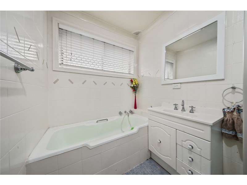 3 Lucy Avenue, Lansvale NSW 2166