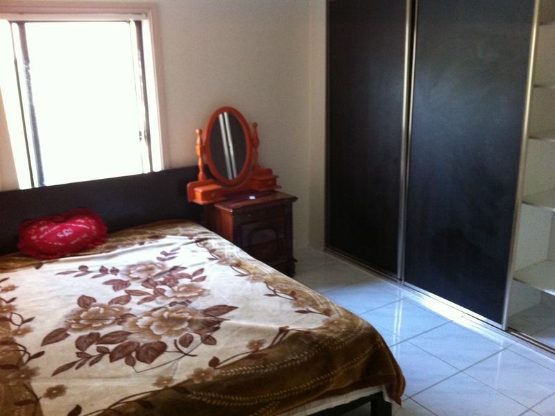 Greenfield Park NSW 2176