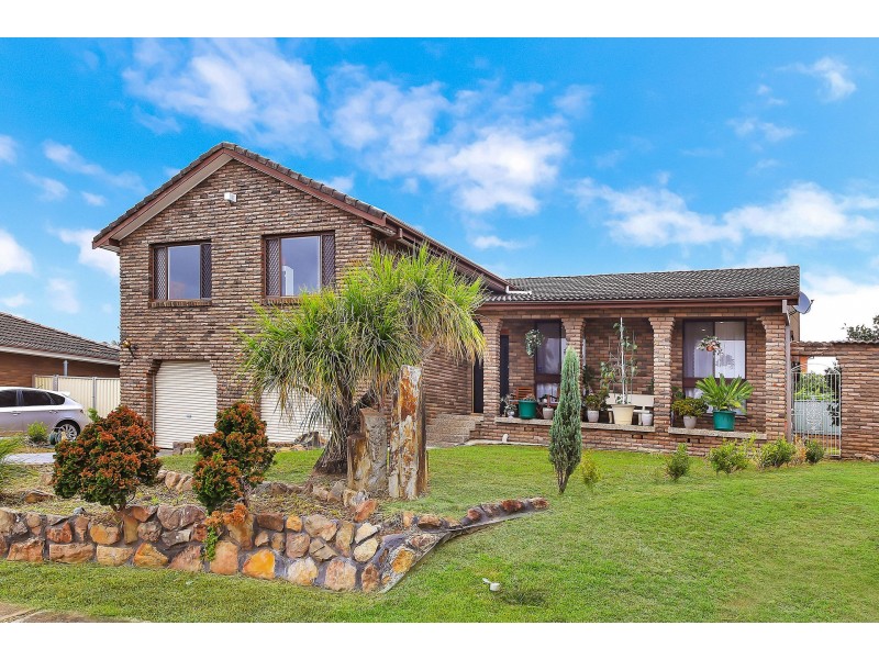 5 Moonbi Close, Greenfield Park NSW 2176