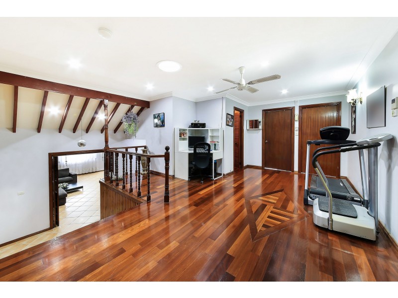 5 Moonbi Close, Greenfield Park NSW 2176