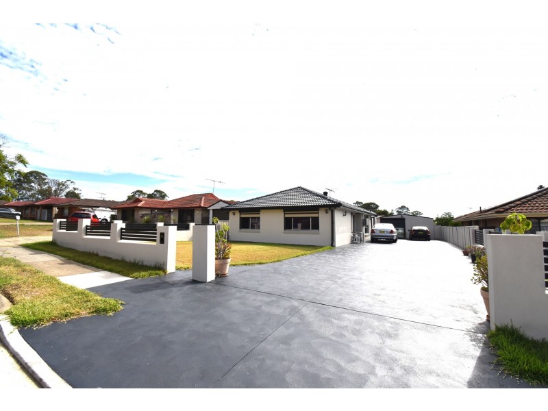 15 Hornet Street, Greenfield Park NSW 2176