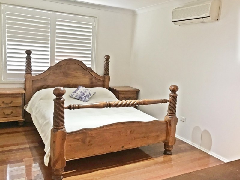 11 Glen Davis Avenue, Bossley Park NSW 2176