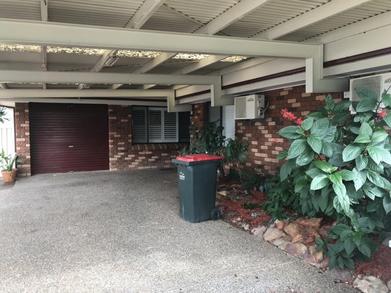 11 Glen Davis Avenue, Bossley Park NSW 2176