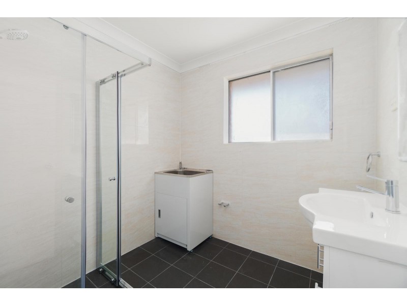 2/90 Longfield Street, Cabramatta NSW 2166