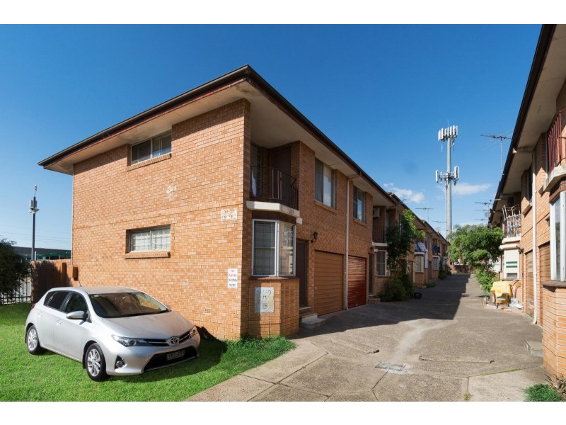 2/90 Longfield Street, Cabramatta NSW 2166