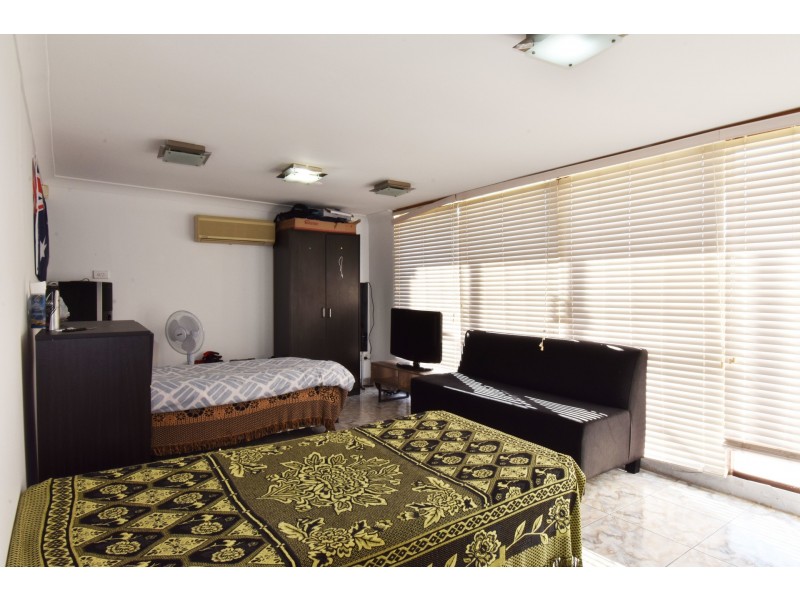 13 Rickard Road, Bossley Park NSW 2176