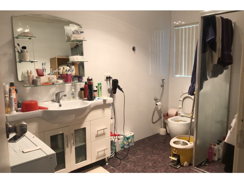 8 Carre Avenue, Canley Heights NSW 2166