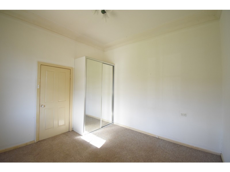 68 Runcorn Street, St Johns Park NSW 2176