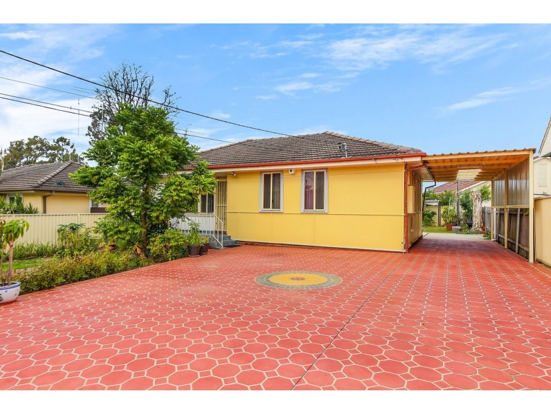 14 Sulman Road, Cabramatta West NSW 2166