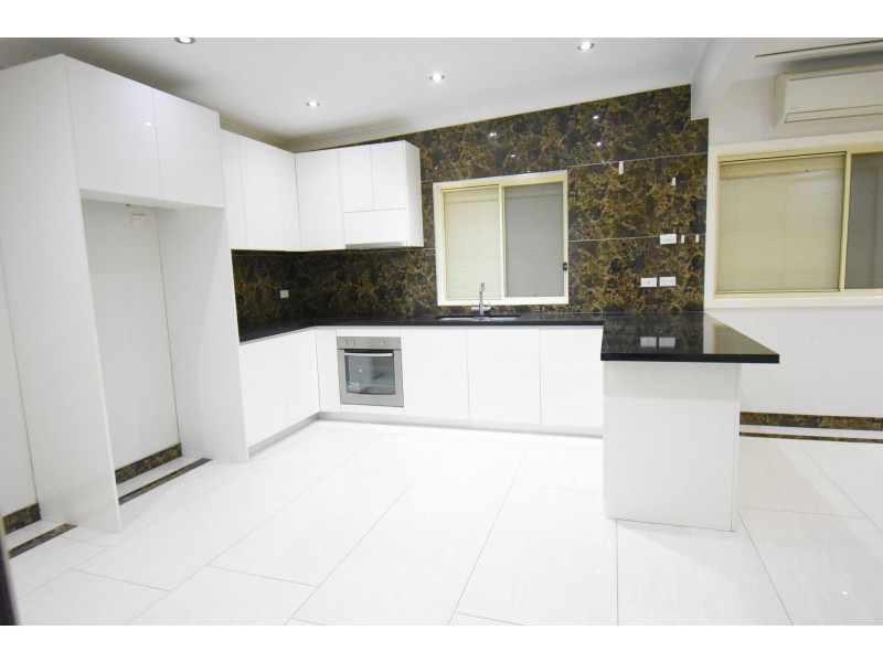 106 King Road, Fairfield West NSW 2165