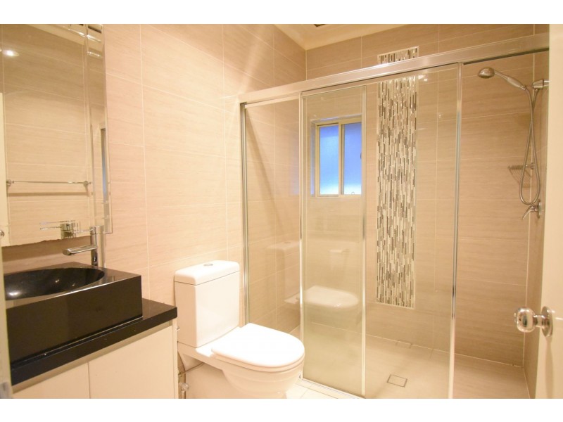 106 King Road, Fairfield West NSW 2165