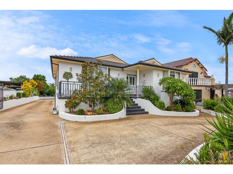 66 Brisbane Road, St Johns Park NSW 2176