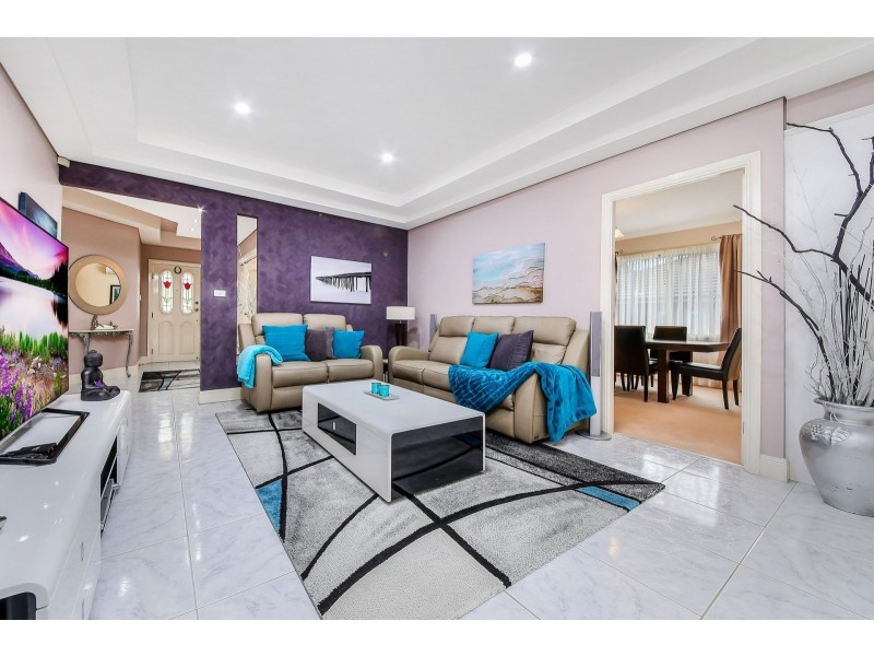 66 Brisbane Road, St Johns Park NSW 2176