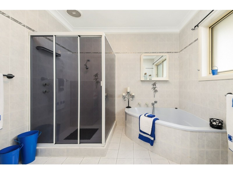 66 Brisbane Road, St Johns Park NSW 2176