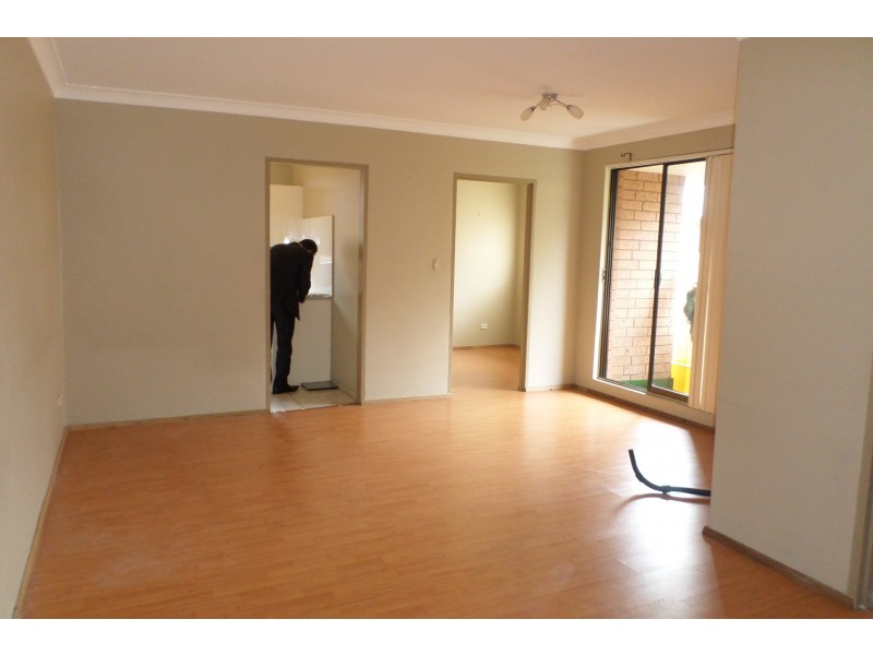 23/142 Moore Street, Liverpool NSW 2170