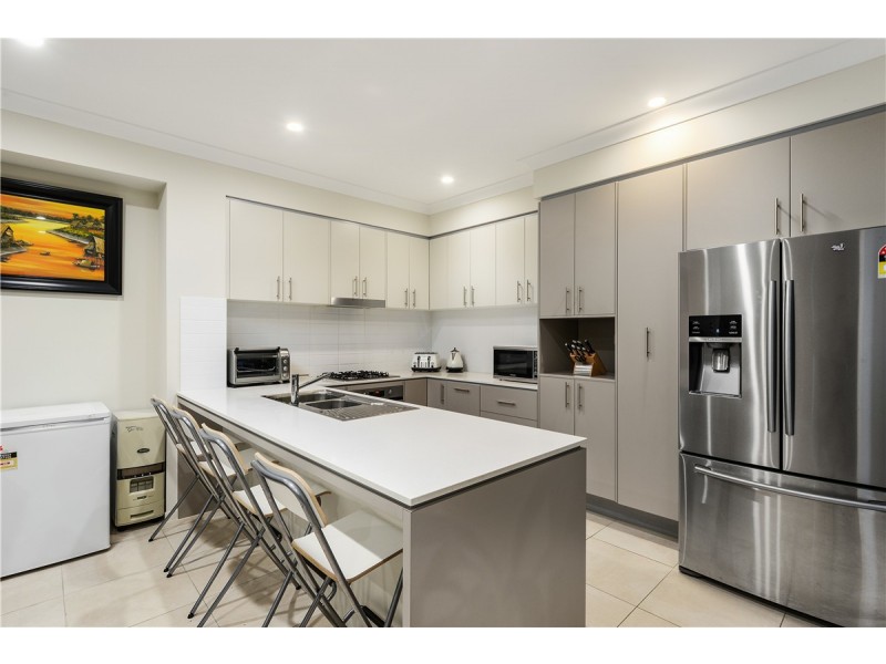 166a Liz Kernohan Drive, Elderslie NSW 2570