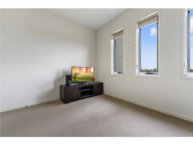 166a Liz Kernohan Drive, Elderslie NSW 2570