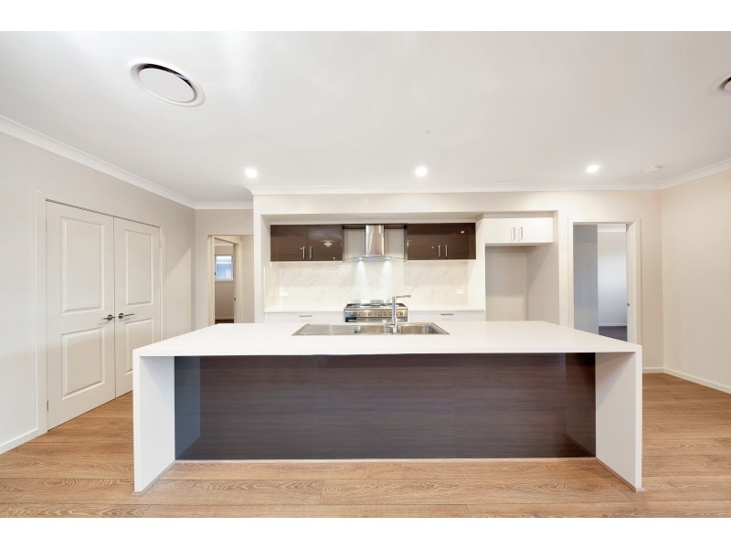 72 Skaife Street, Oran Park NSW 2570