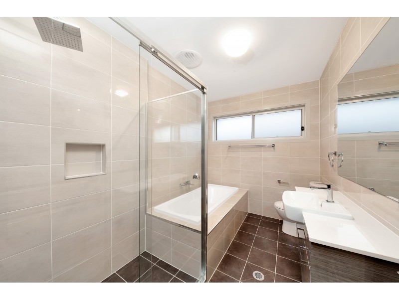 72 Skaife Street, Oran Park NSW 2570