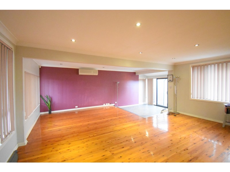 3 Glenbrook Crescent, Georges Hall NSW 2198