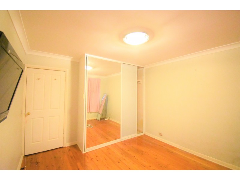 3 Glenbrook Crescent, Georges Hall NSW 2198