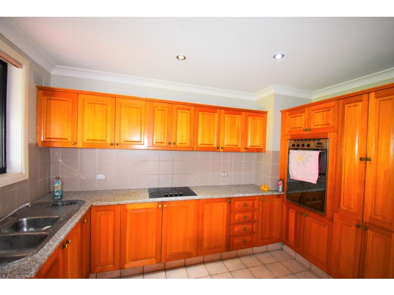 3 Glenbrook Crescent, Georges Hall NSW 2198