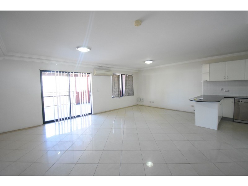 31/9-11 Bathurst Street, Liverpool NSW 2170