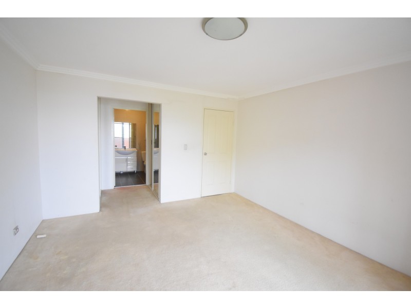 31/9-11 Bathurst Street, Liverpool NSW 2170
