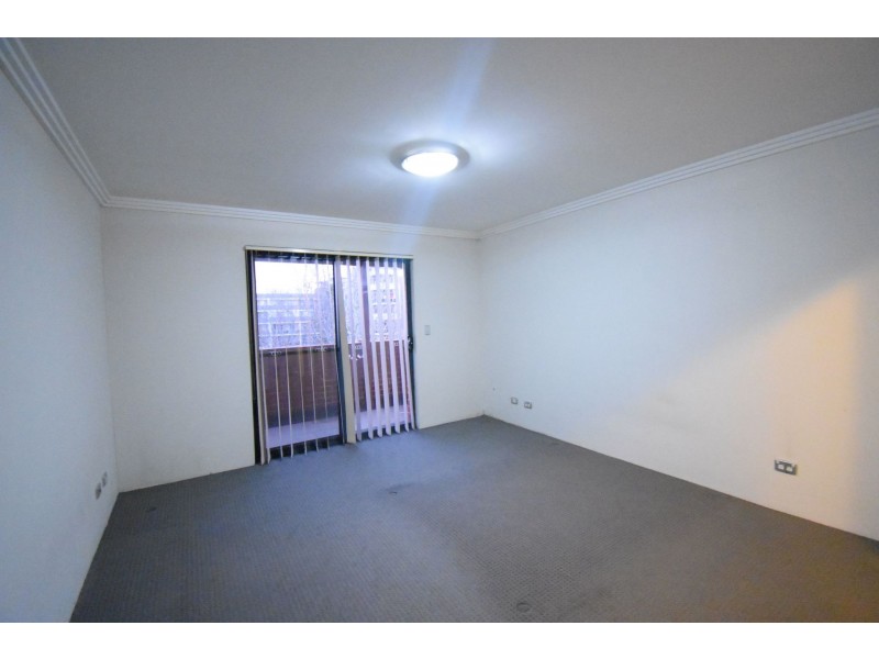 31/9-11 Bathurst Street, Liverpool NSW 2170