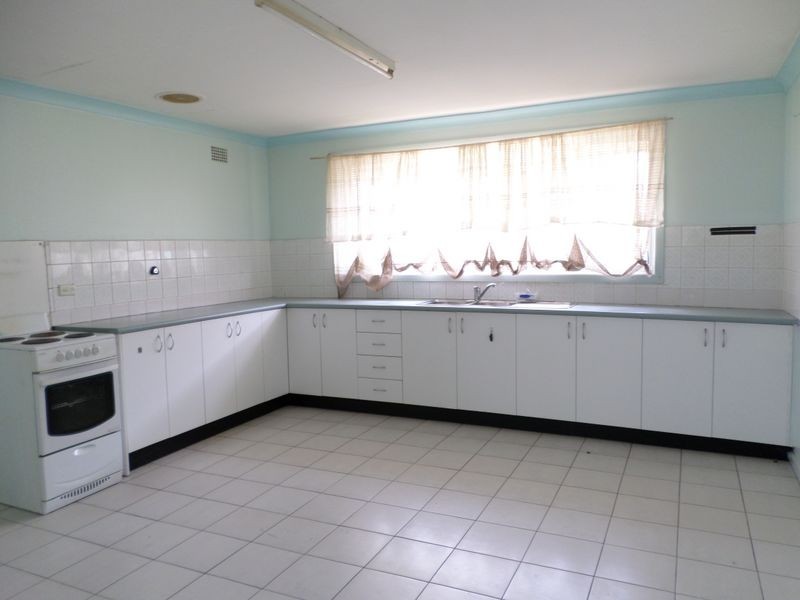 Fairfield West NSW 2165