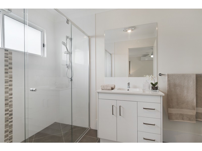 11 Wethered Crescent, North Rothbury NSW 2335