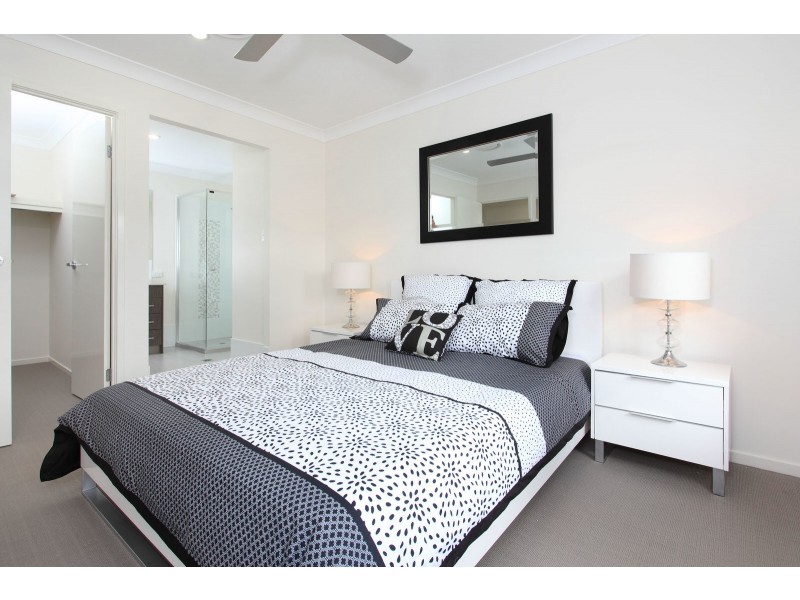 11 Wethered Crescent, North Rothbury NSW 2335