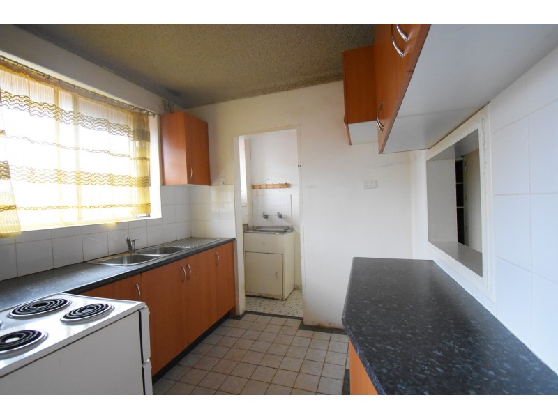 10/18 Hill Street, Cabramatta NSW 2166