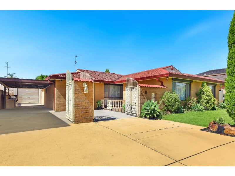 8 St Kilda Street, St Johns Park NSW 2176