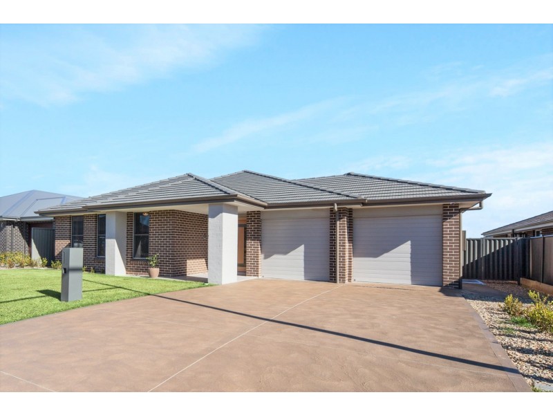 23 Jenolan Circuit, Harrington Park NSW 2567