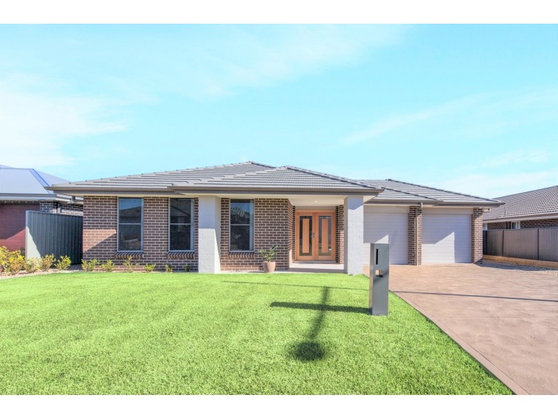 23 Jenolan Circuit, Harrington Park NSW 2567