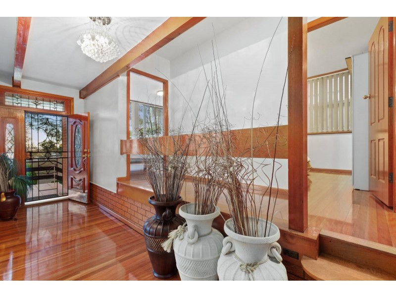 32 Lookout Drive, Mount Pritchard NSW 2170