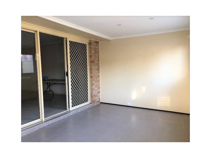 6A Foxlow Street, Canley Heights NSW 2166