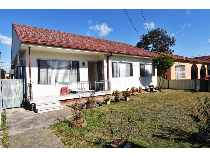 28 Rosedale Street, Canley Heights NSW 2166