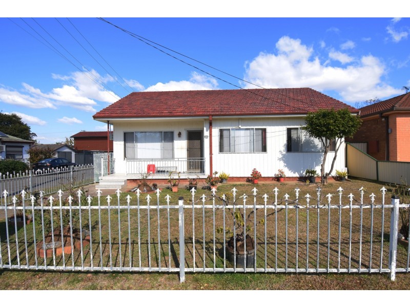 28 Rosedale Street, Canley Heights NSW 2166