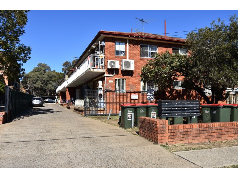 3/10 St Johns Road, Cabramatta NSW 2166