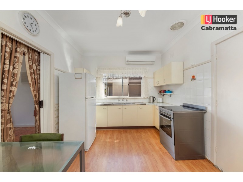 8 Ramsay Street, Canley Vale NSW 2166