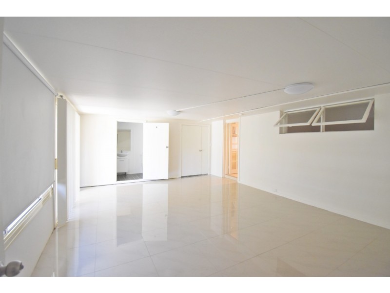 73 Kingsclare Street, Leumeah NSW 2560